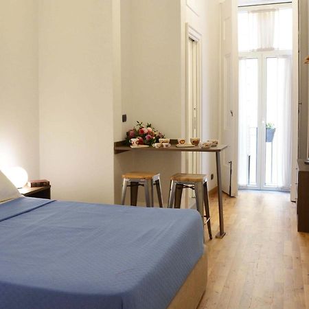 Domus Studio 25 Bed & Breakfast 나폴리 외부 사진
