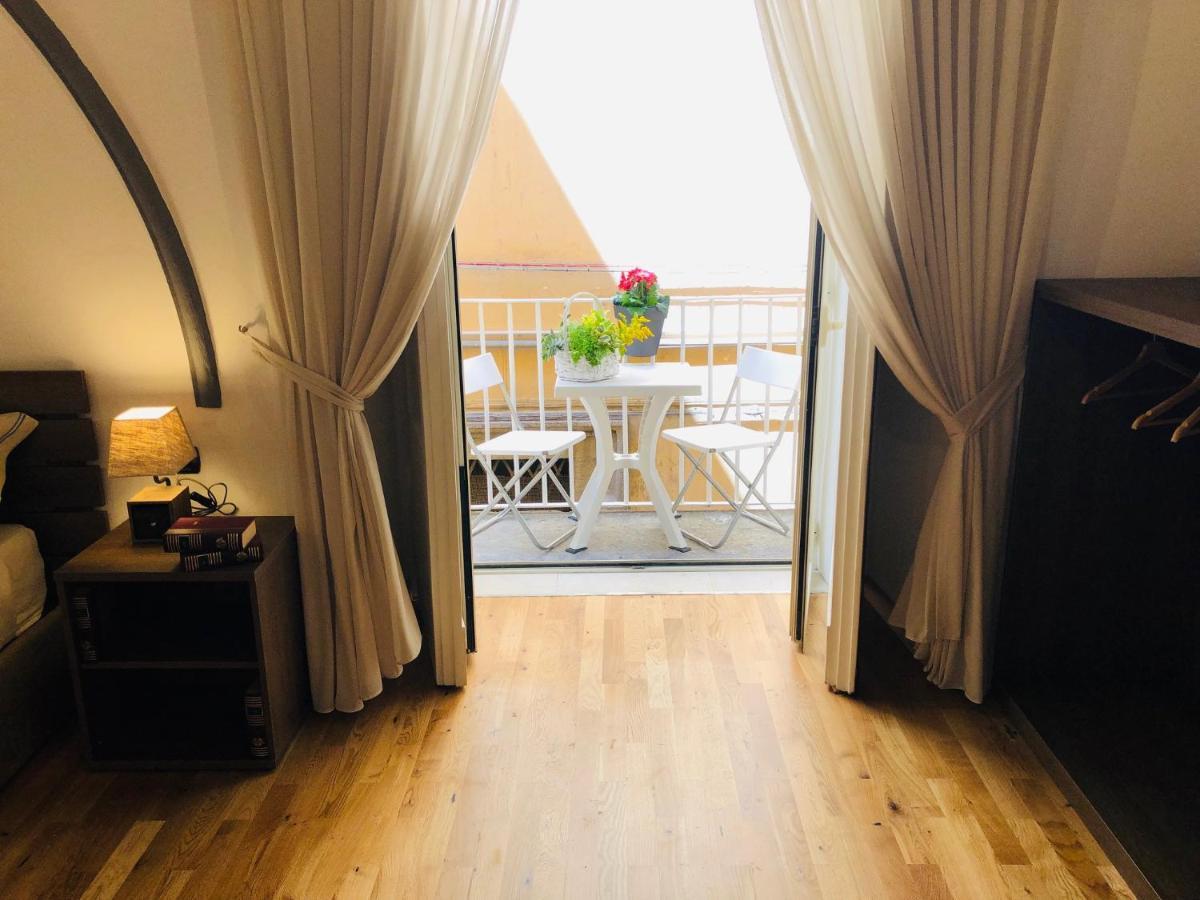 Domus Studio 25 Bed & Breakfast 나폴리 외부 사진