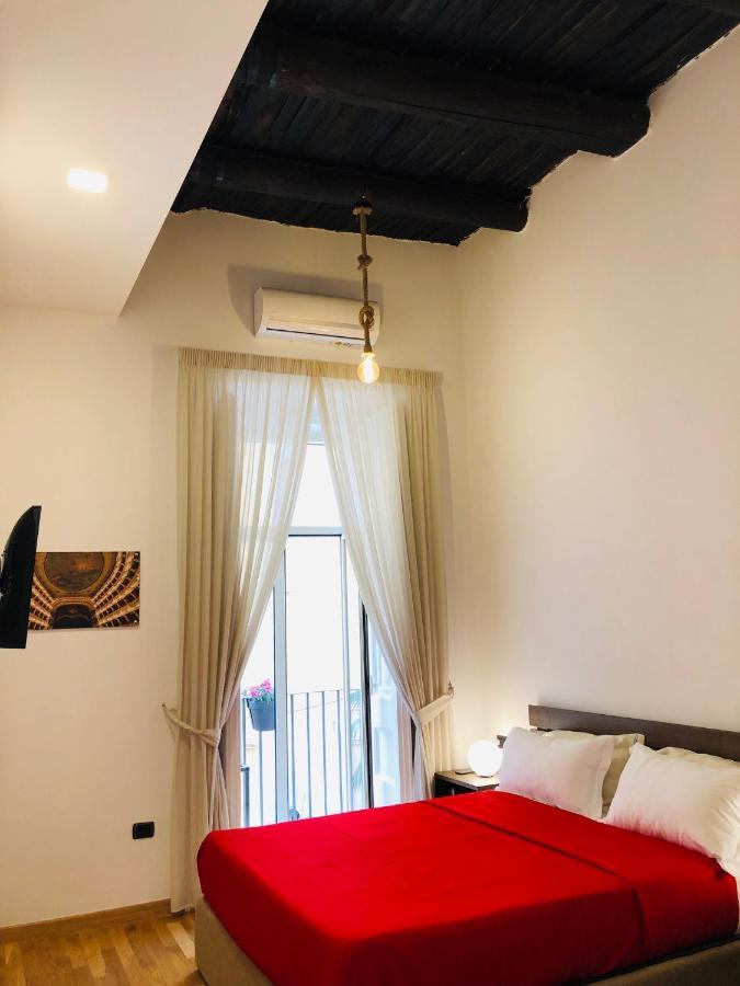 Domus Studio 25 Bed & Breakfast 나폴리 외부 사진